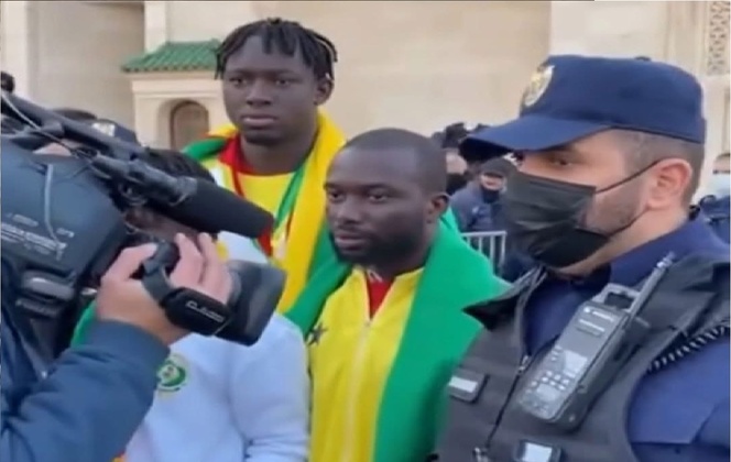 MAROC : Les supporters sénégalais entament un «jeûne continu» pour protester... MAROC : Les supporters sénégalais entament un «jeûne continu» pour protester...