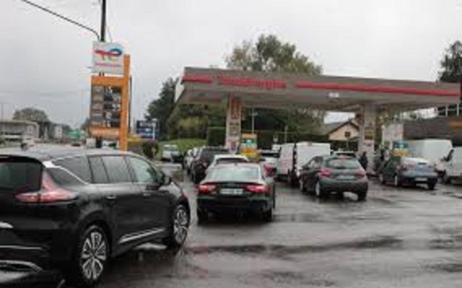 CARBURANT : «Il n’y aura pas de pénurie... », selon l’administrateur du FSE CARBURANT : «Il n’y aura pas de pénurie... », selon l’administrateur du FSE