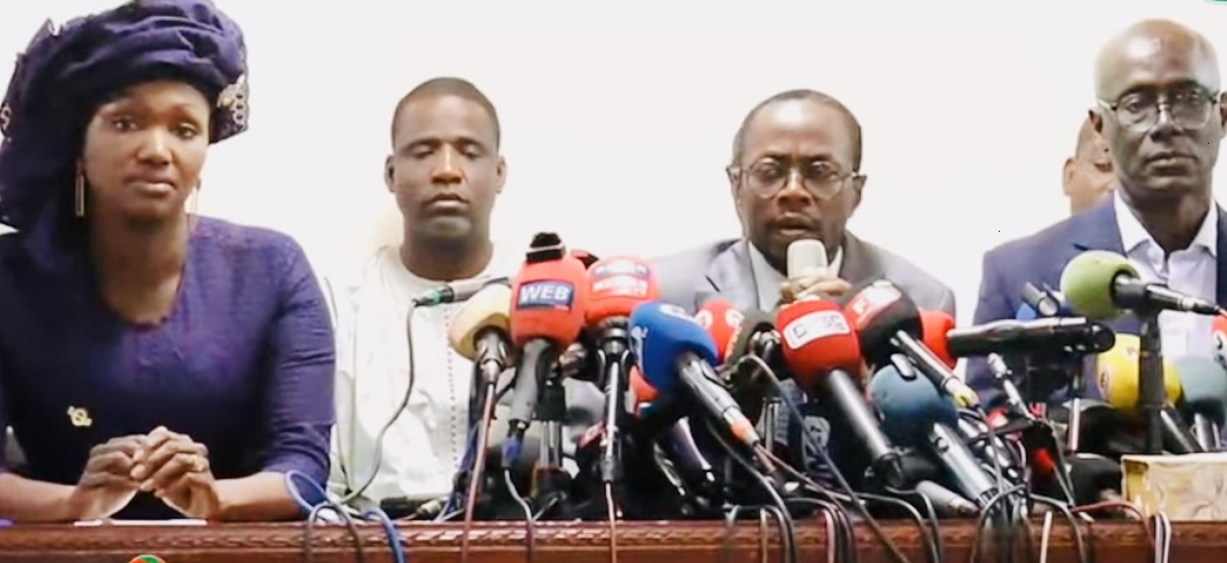 ASSEMBLEE NATIONALE : Les députés de l'opposition chargent le président El Malick et la majorité