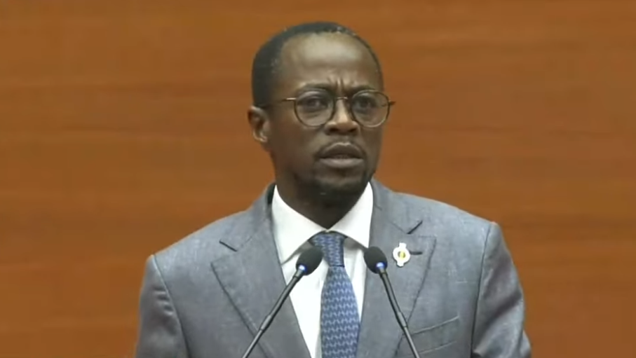 «C’est la catastrophe à tous les étages…»: Abdou Mbow alerte sur une déstructuration de l’administration