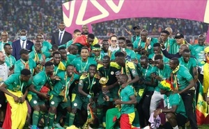 SENEGAL -PEROU : Début du rassemblement des Lions, champions d'Afrique à Paris (VIDEO)